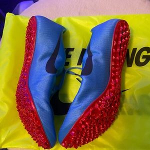 Nike sprinting spikes